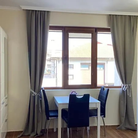 Beachfront 1-bedroom Stylish & Compact