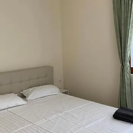 Apartament Beachfront 1-bedroom Stylish & Compact Burgas