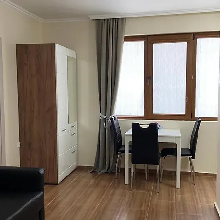 Beachfront 1-bedroom Stylish & Compact